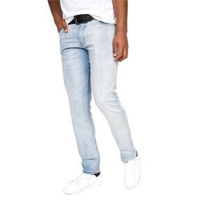 Crosshatch Mens Cadman Straight Jeans / Light Wash